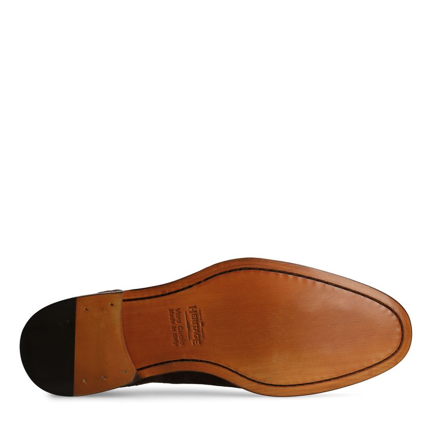 Braune Schnallenschuhe aus Veloursleder