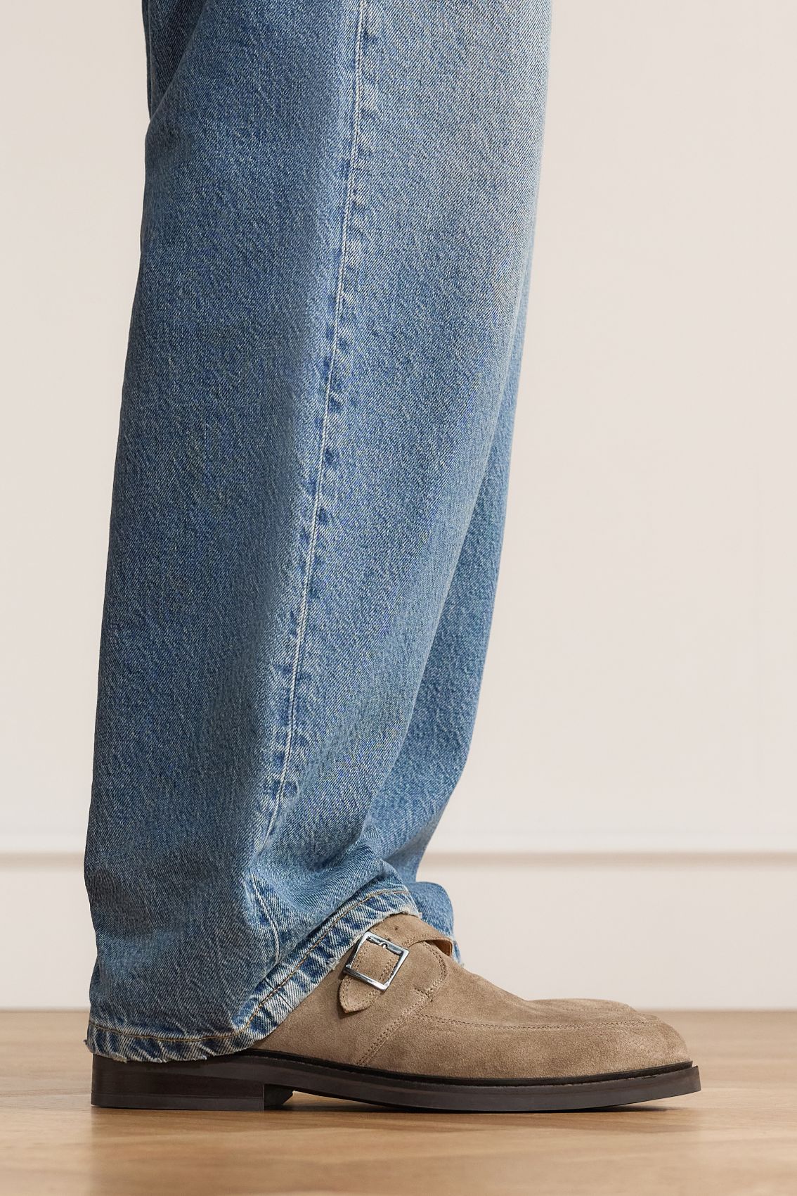 Taupe suède gespschoenen