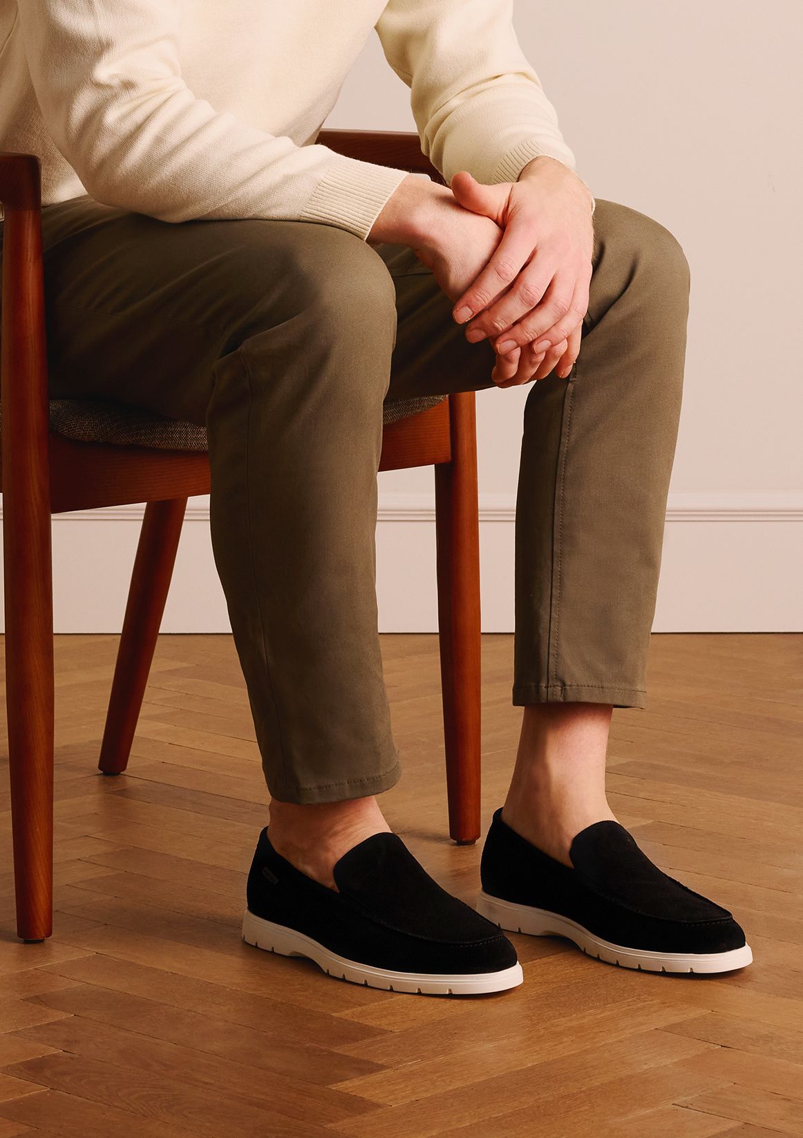 Zwarte suède loafers