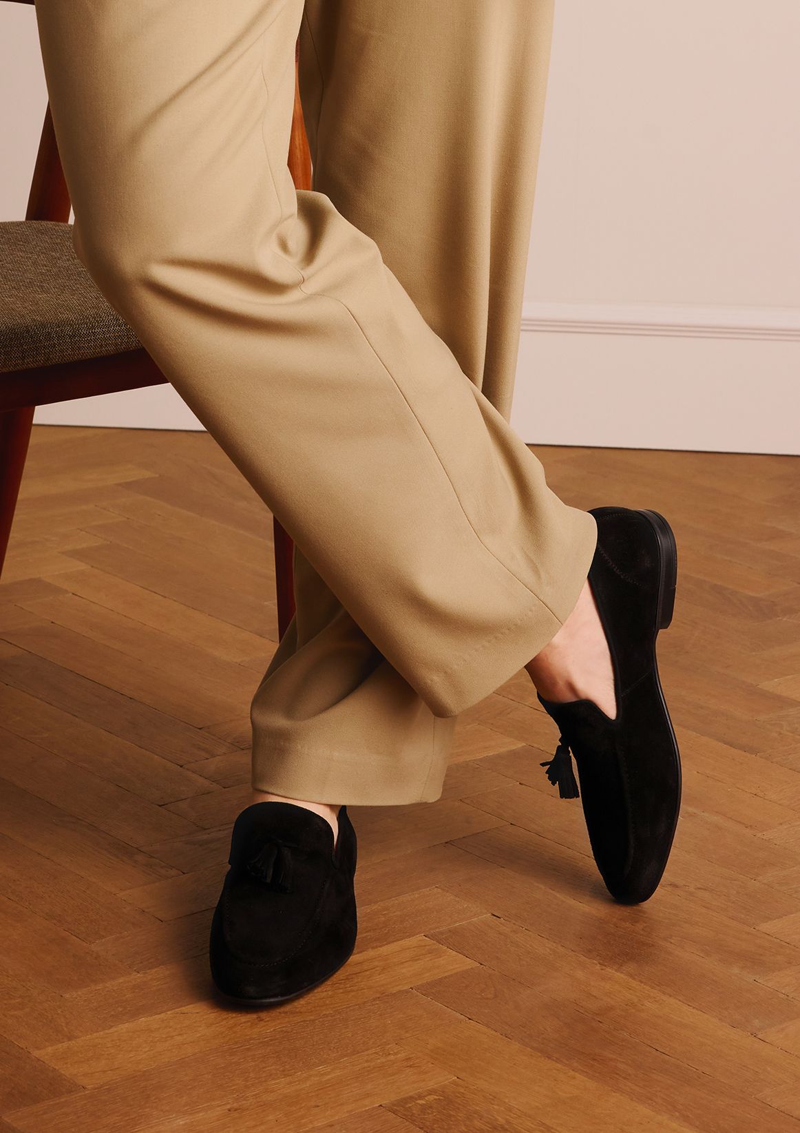 Zwarte suède loafers met kwastjes