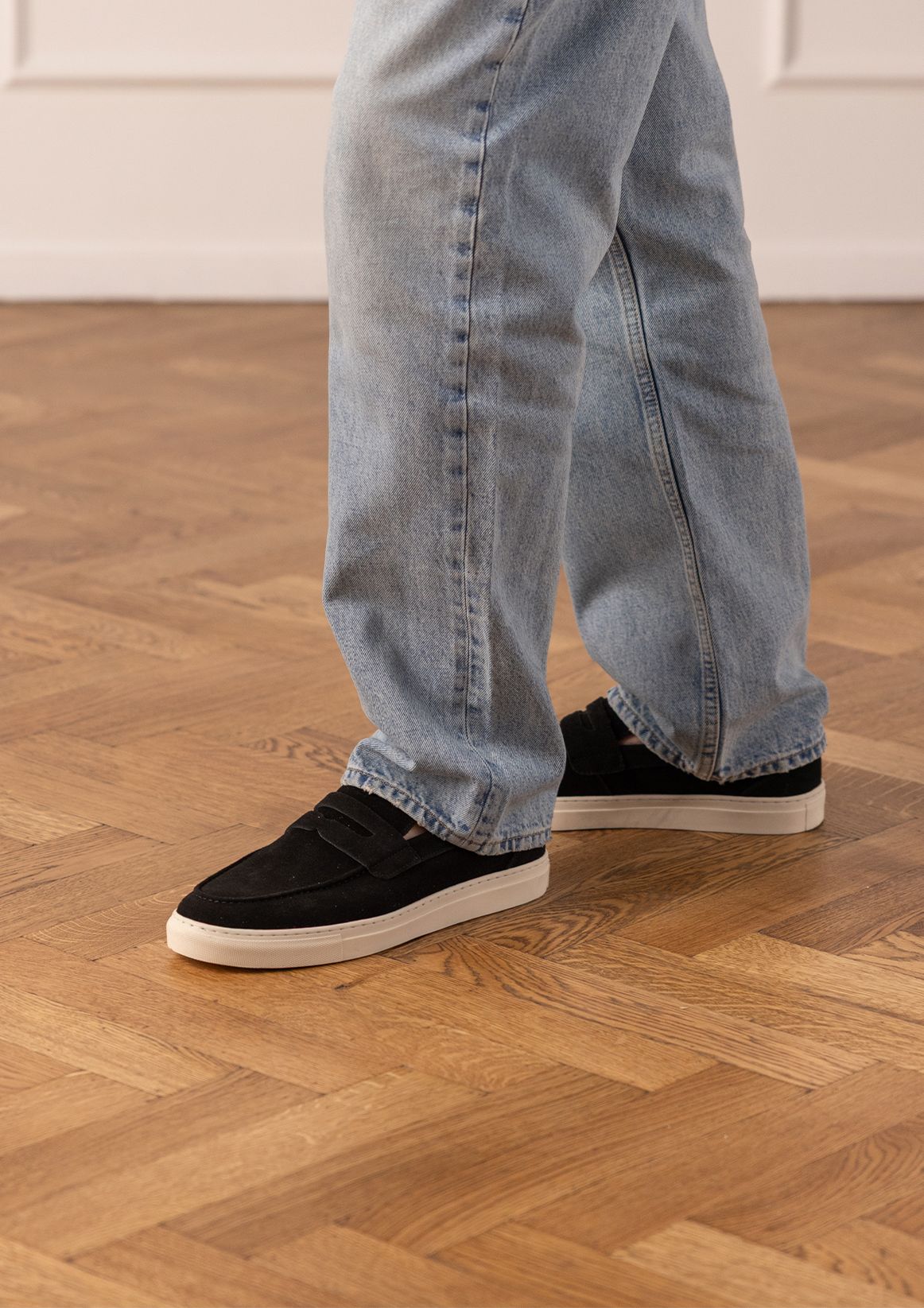 Schwarze Veloursleder-Loafer