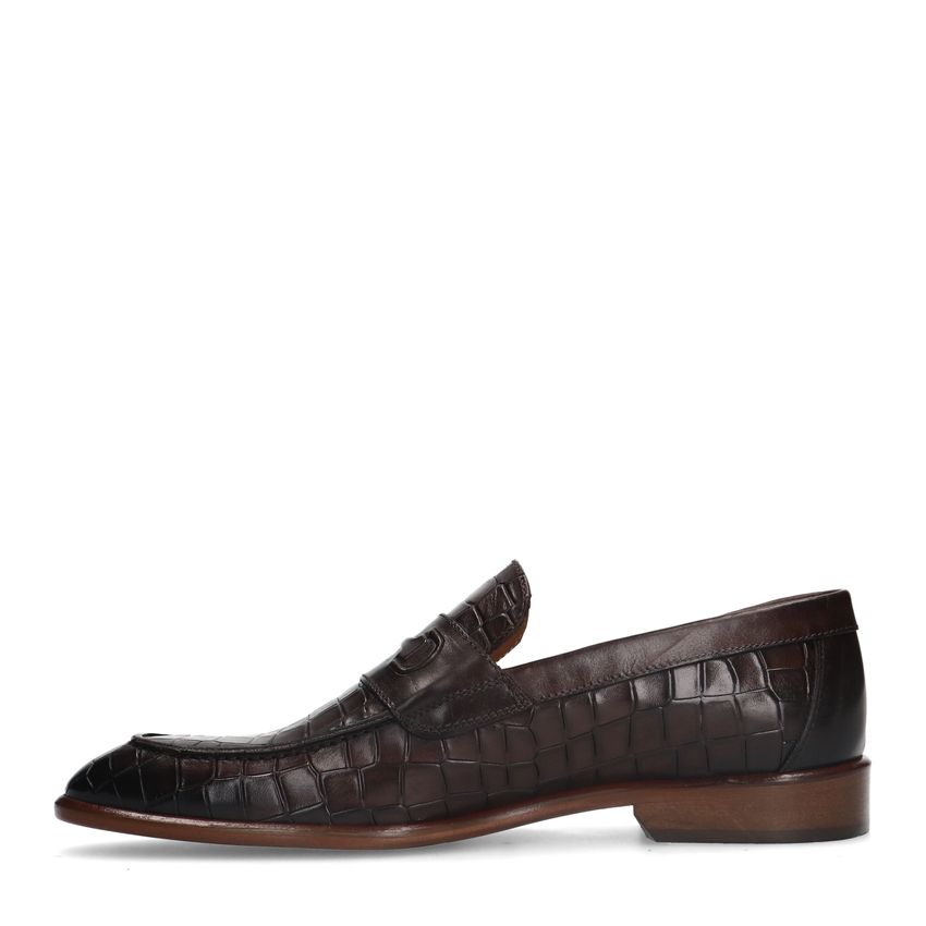 Bruine leren loafers met crocoprint