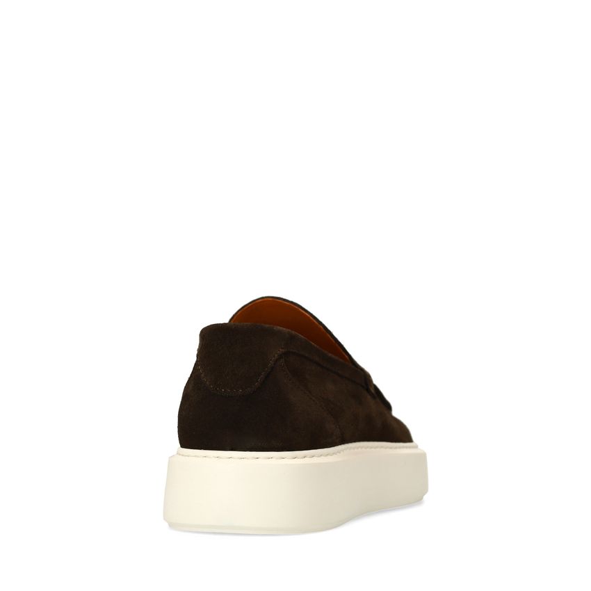 Bruine suède loafers