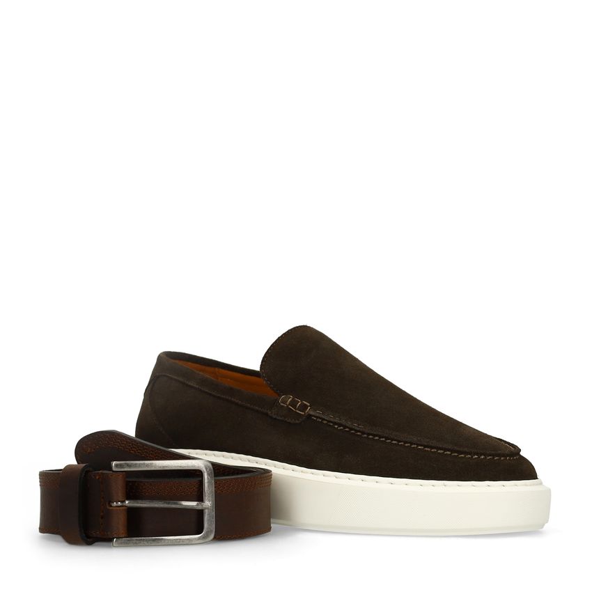 Bruine suède loafers