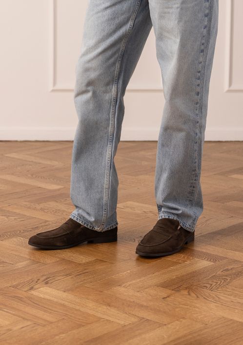 Donkerbruine suède loafers