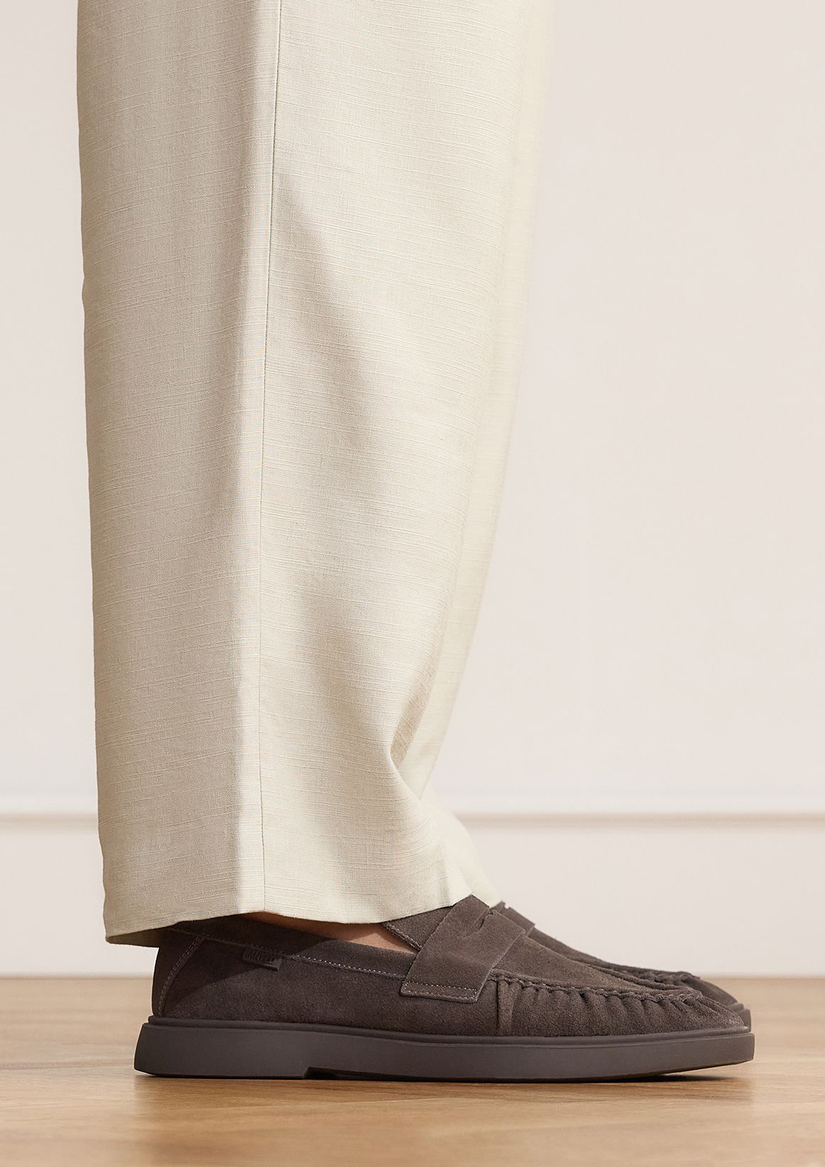 Bruine suède loafers