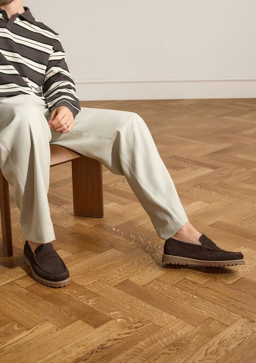 Braune Veloursleder-Loafer