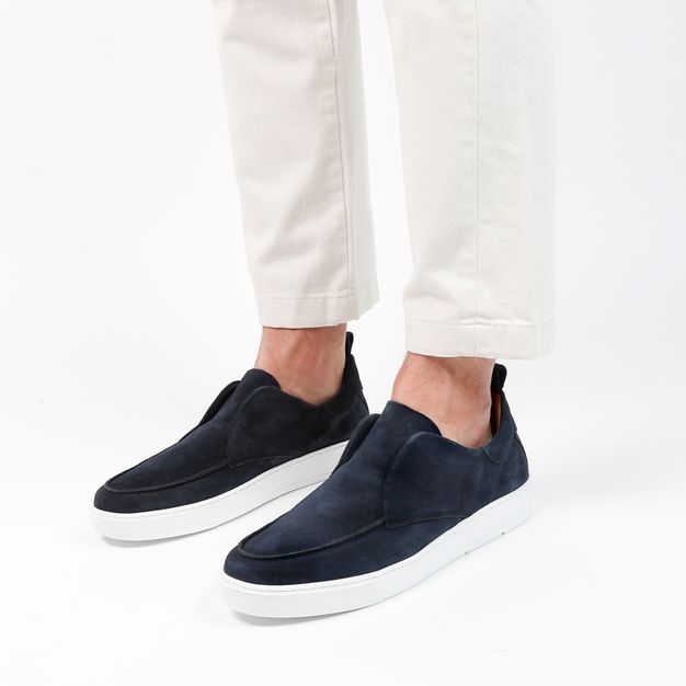 Donkerblauwe suède loafers