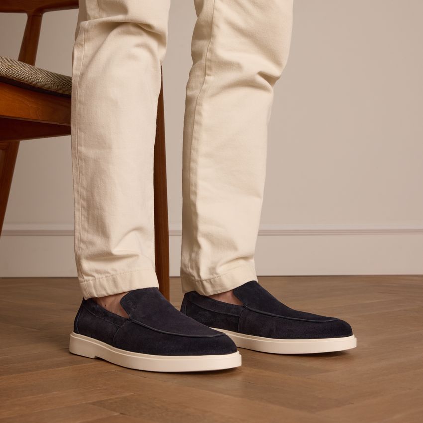 Donkerblauwe suède loafers