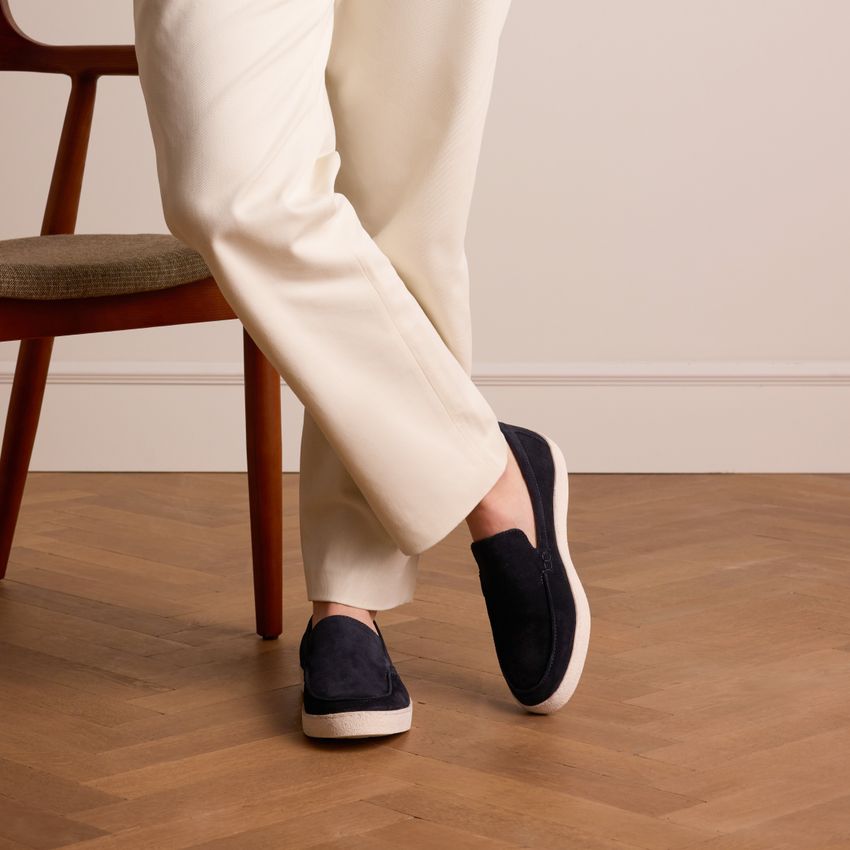 Donkerblauwe suède loafers