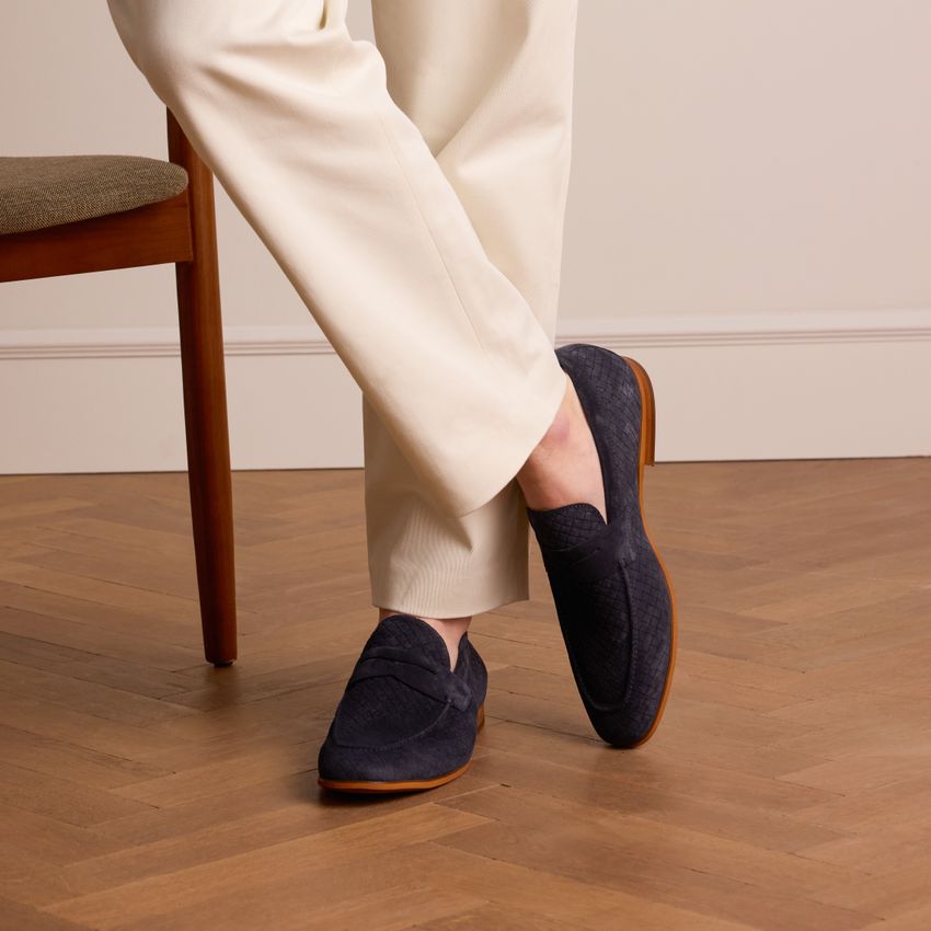 Donkerblauwe suède loafers