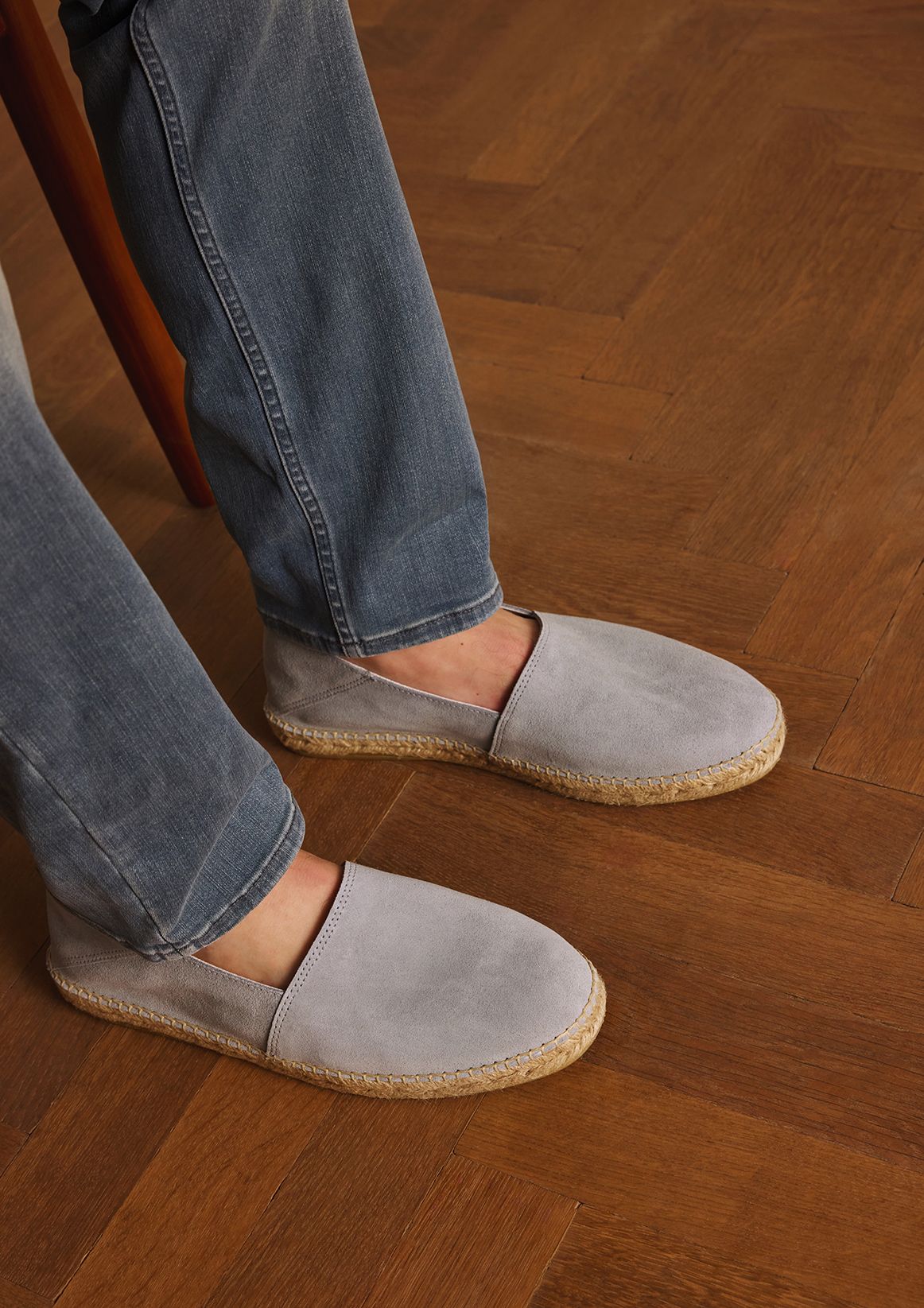 Lichtblauwe suède espadrilles