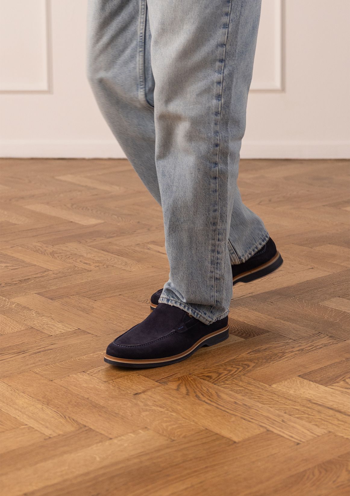 Dunkelblaue Veloursleder-Loafer