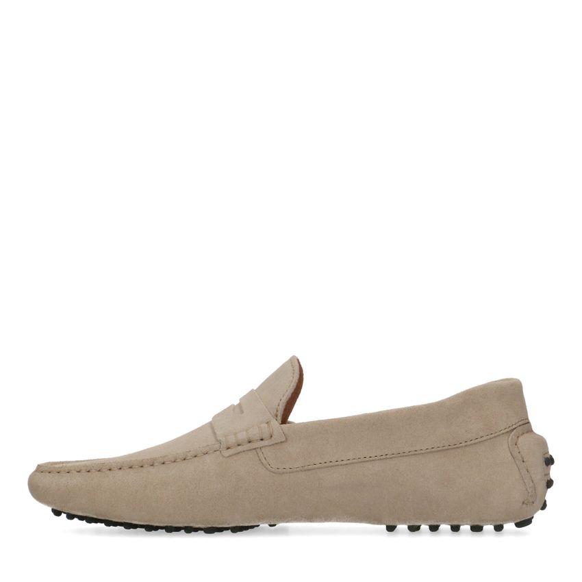 Beige suède loafers