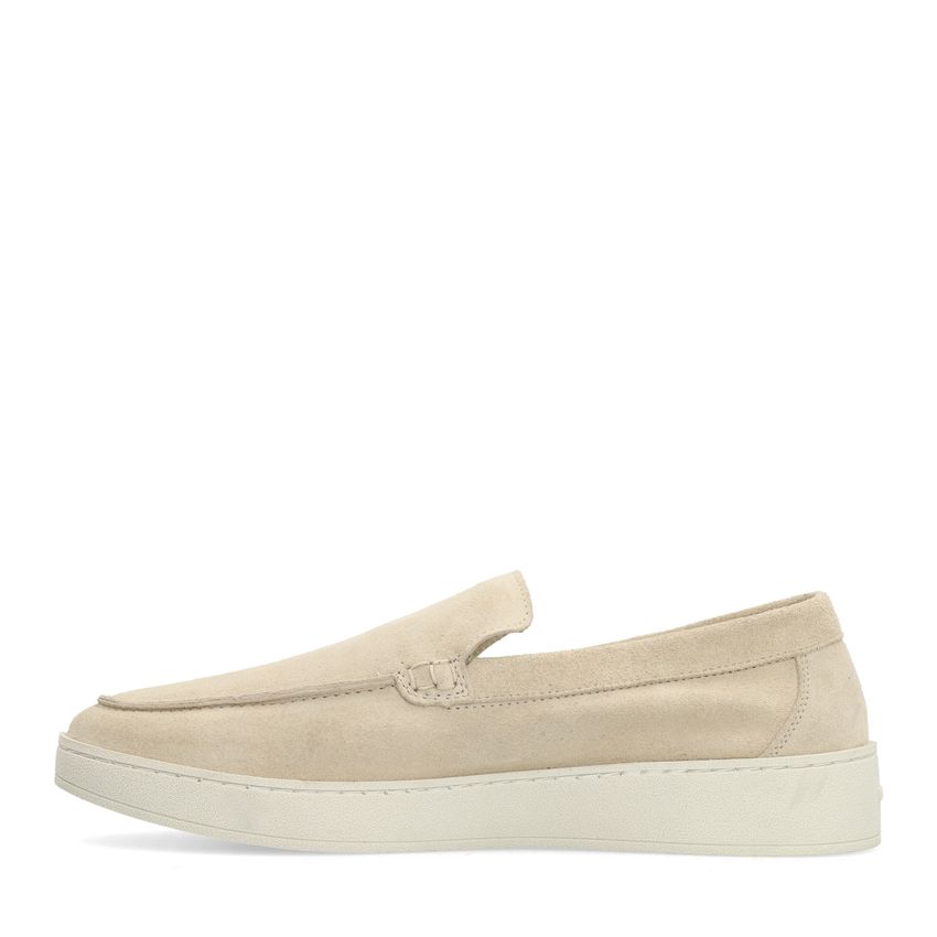 Beige suède loafers