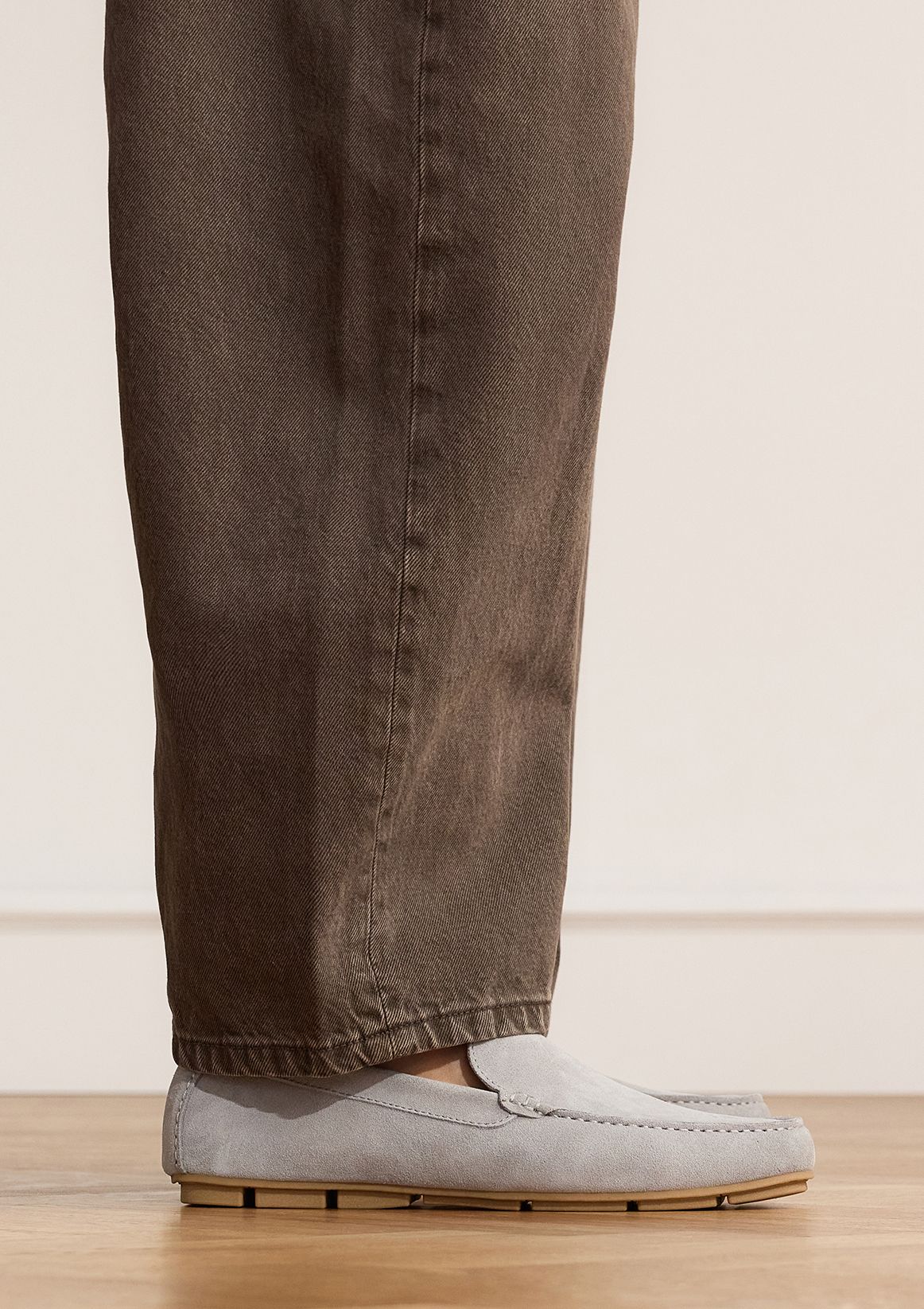 Grijze suède loafers