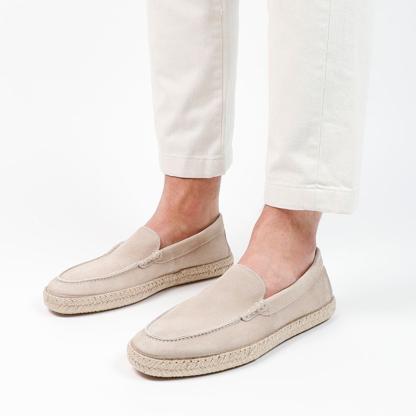 Beige suède loafers met touwzool