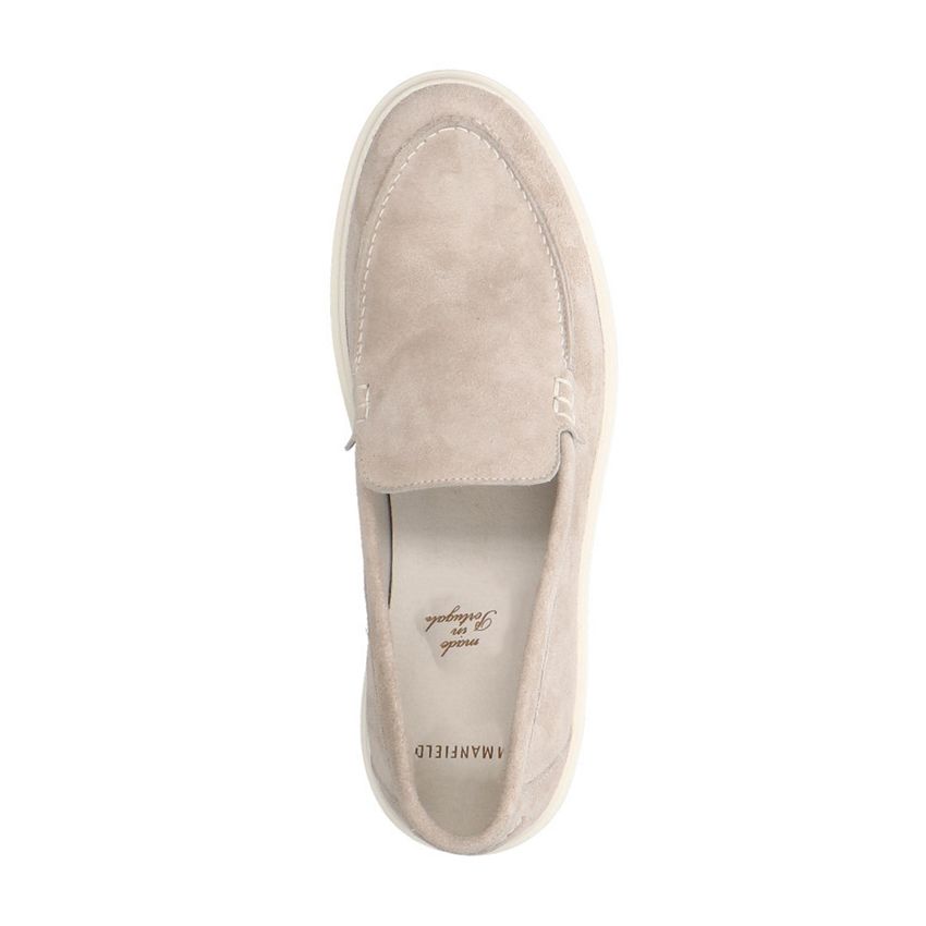 Beige suède loafers