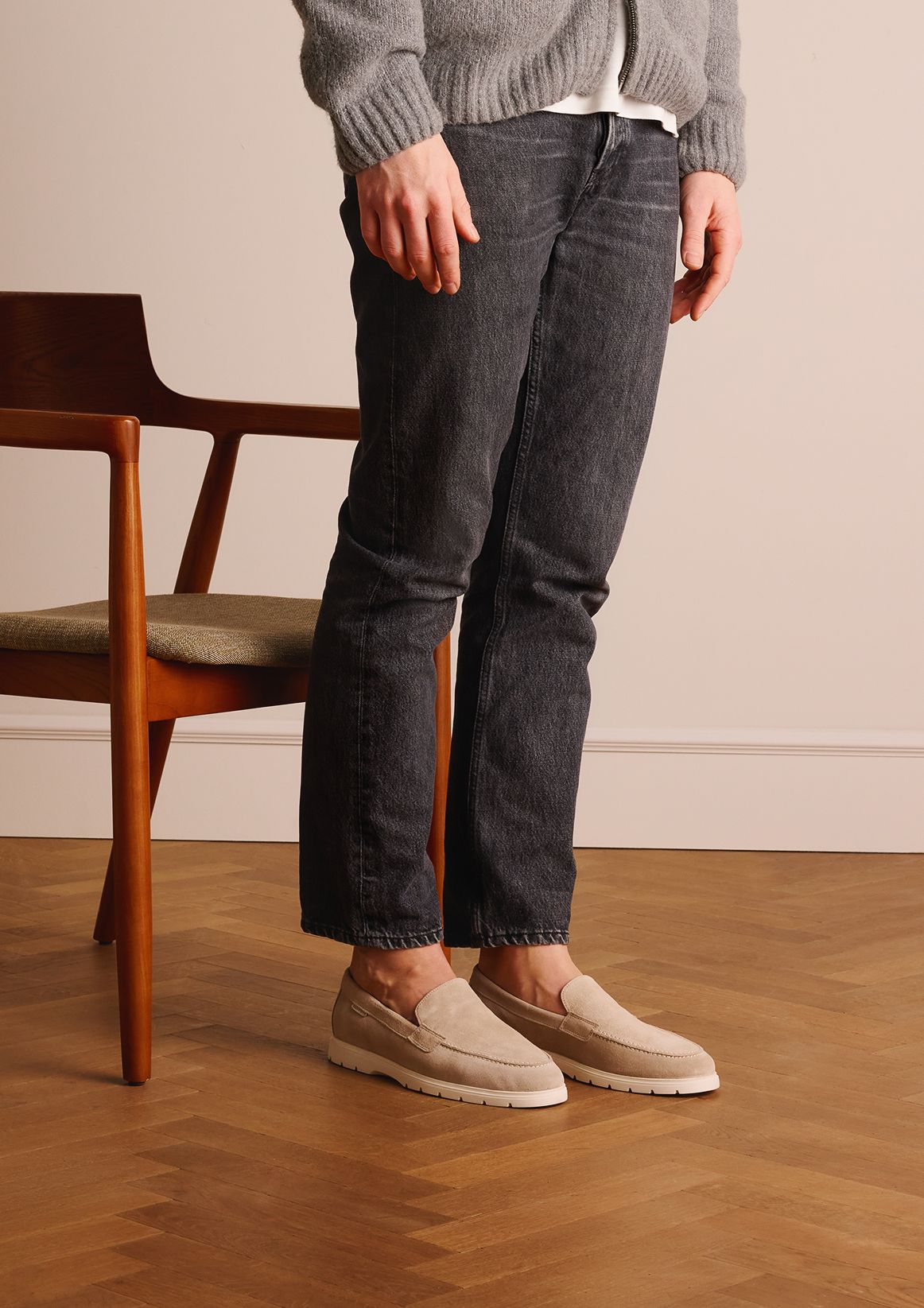 Beige suède loafers