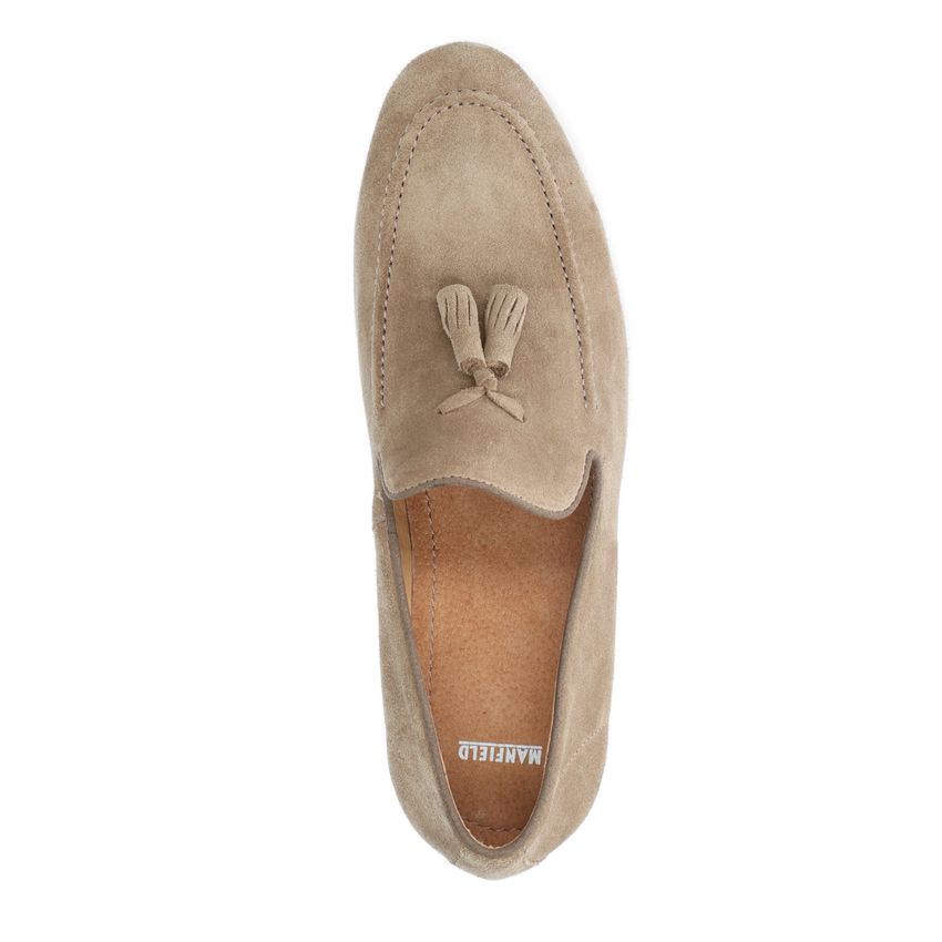 Taupe suède loafers met kwastjes