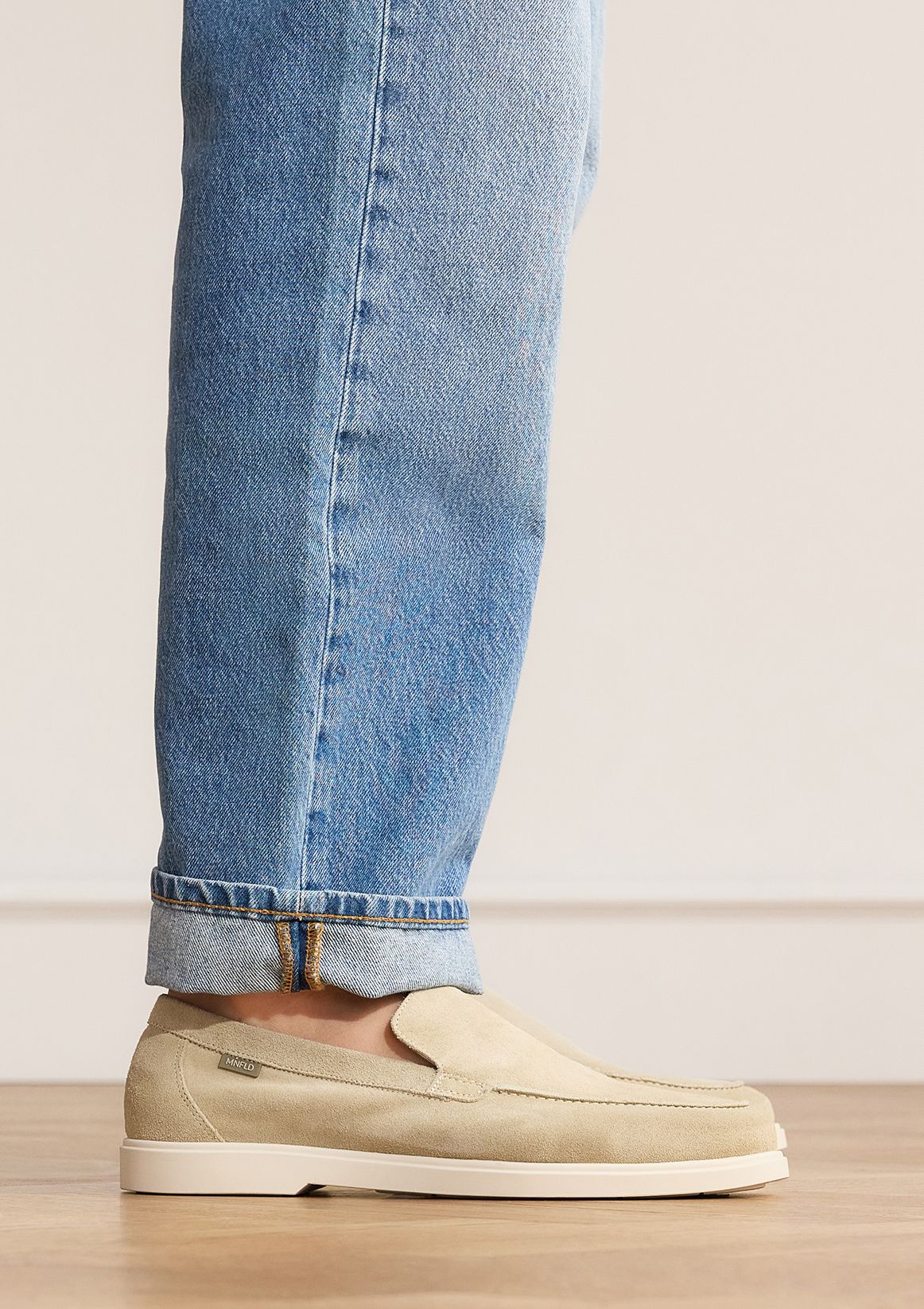 Beige suède loafers