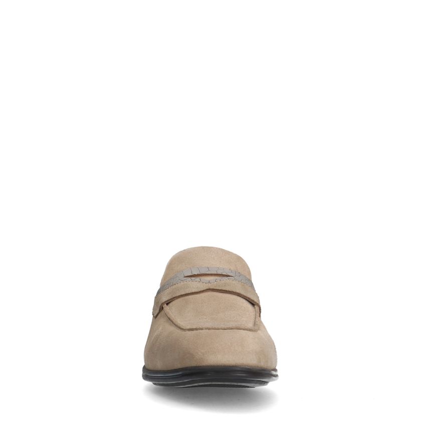 Beige suède loafers