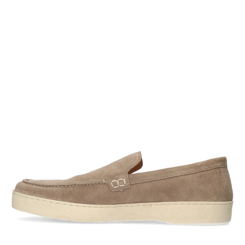 Beige suède loafers