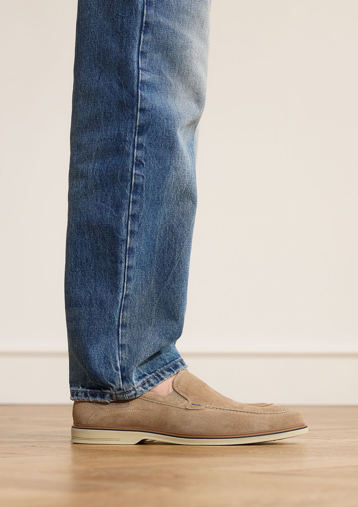 Beige suède loafers