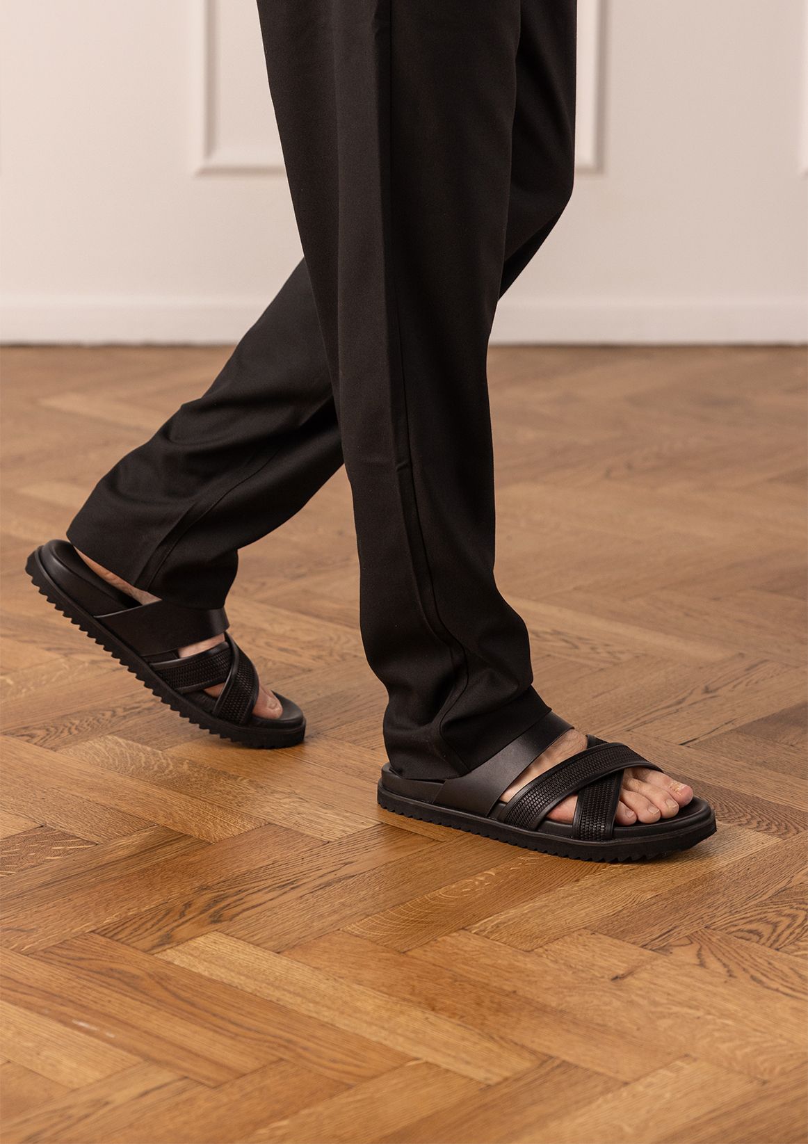 Zwarte leren slippers