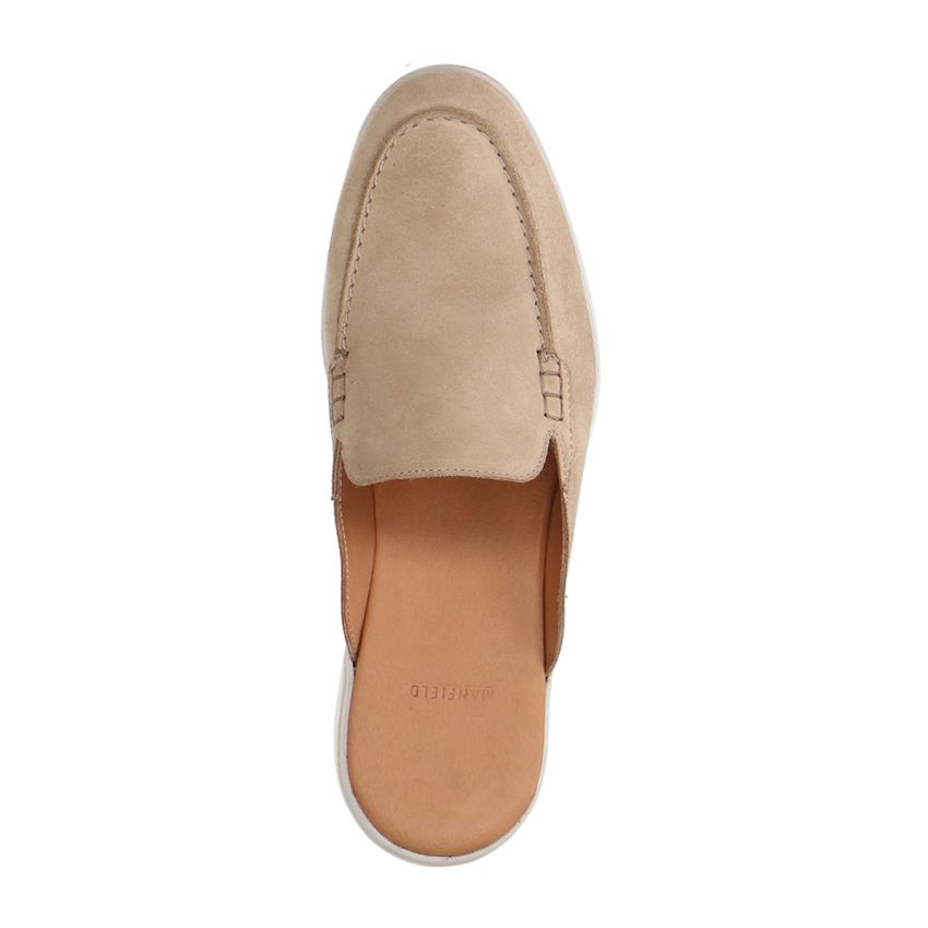 Beige suède slip on loafers