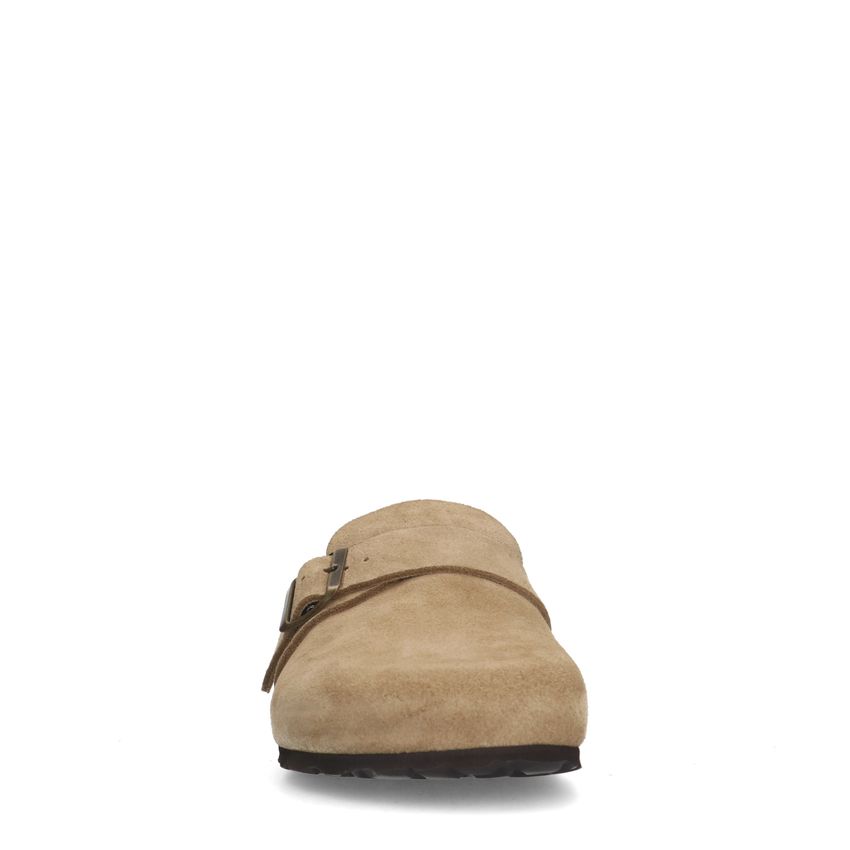 Beige suède slip ons