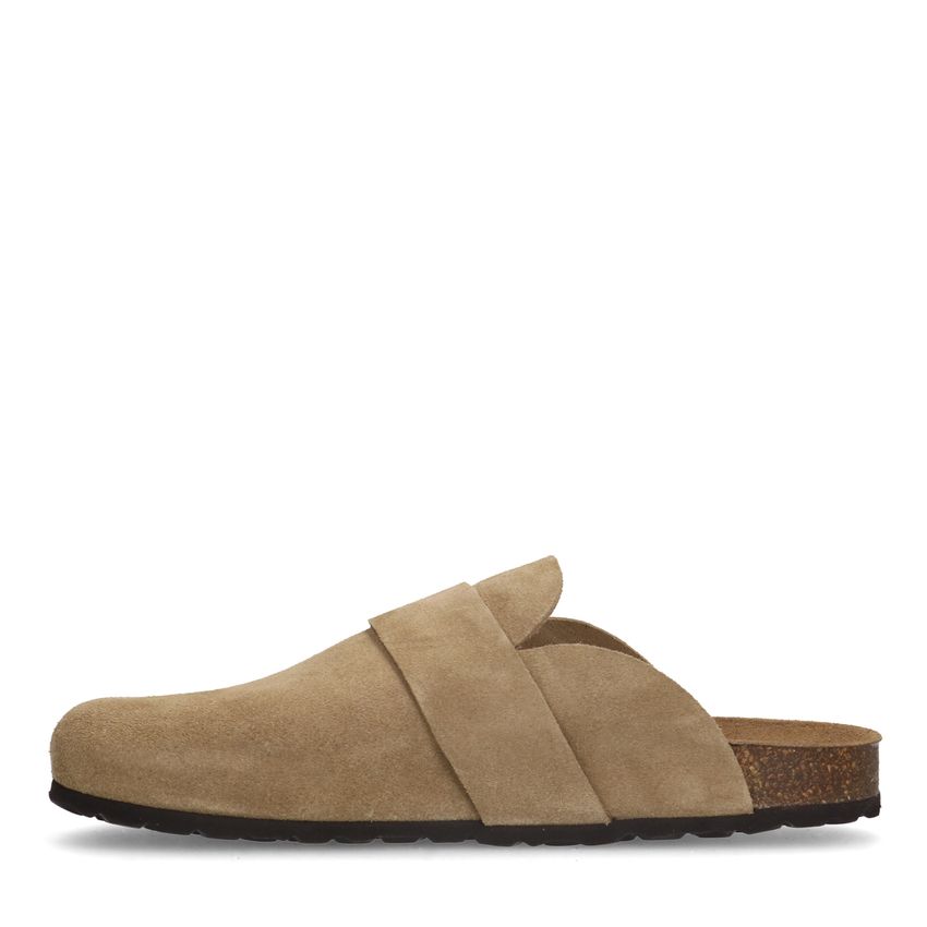 Beige suède slip ons