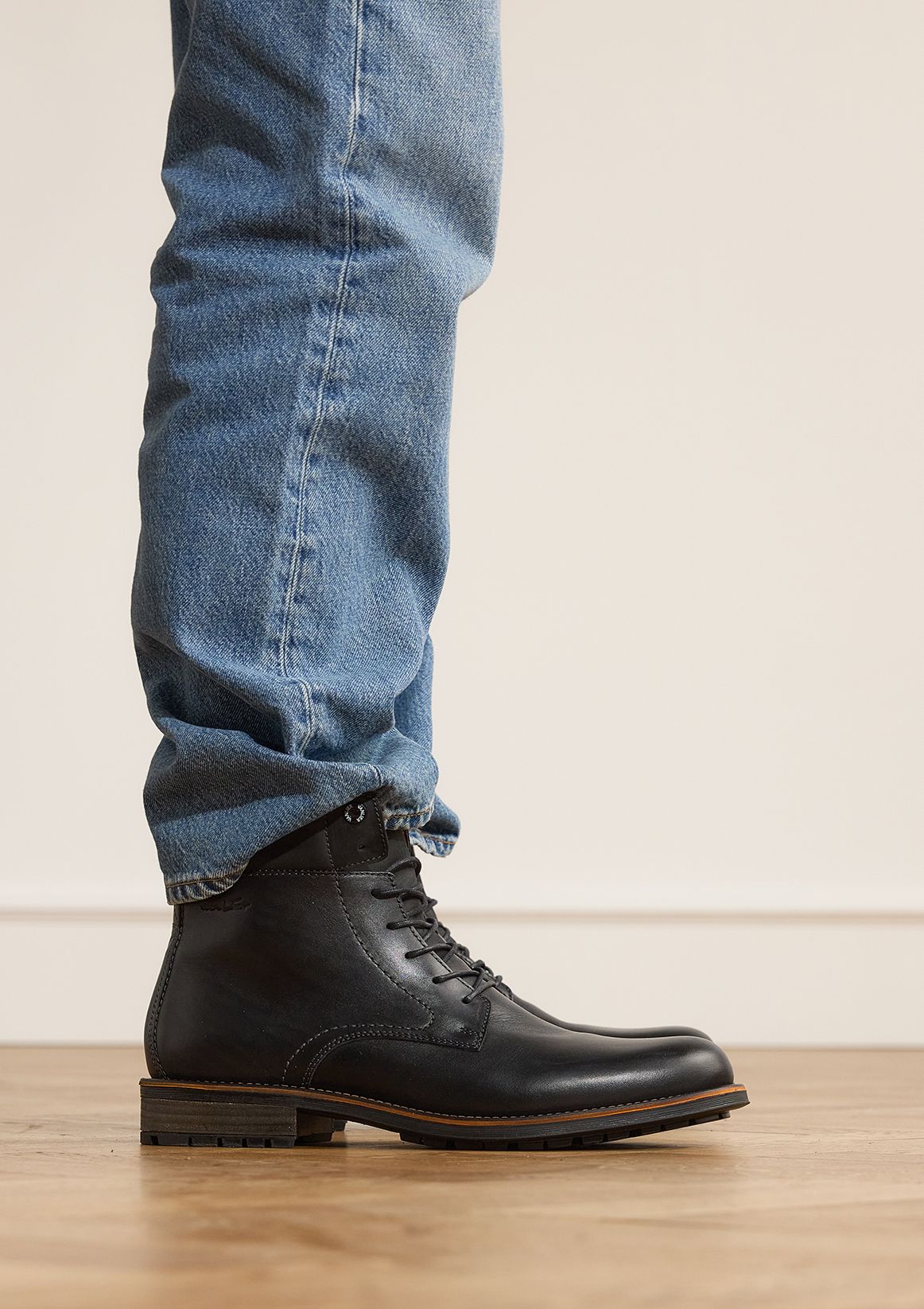 Zwarte Fritz leren veterboots