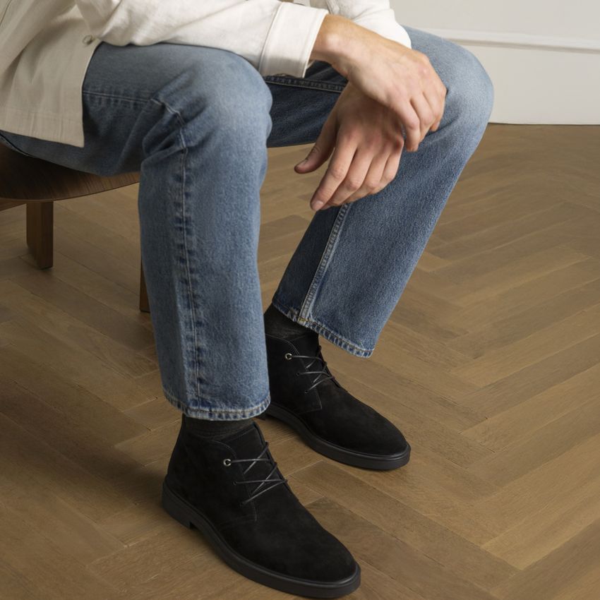 Schwarze Schnürboots aus Veloursleder