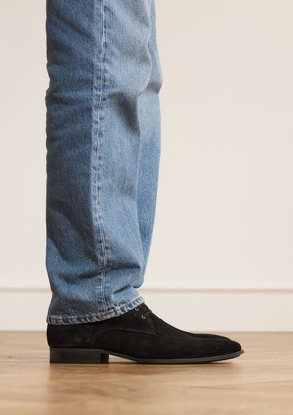 Zwarte suède veterschoenen