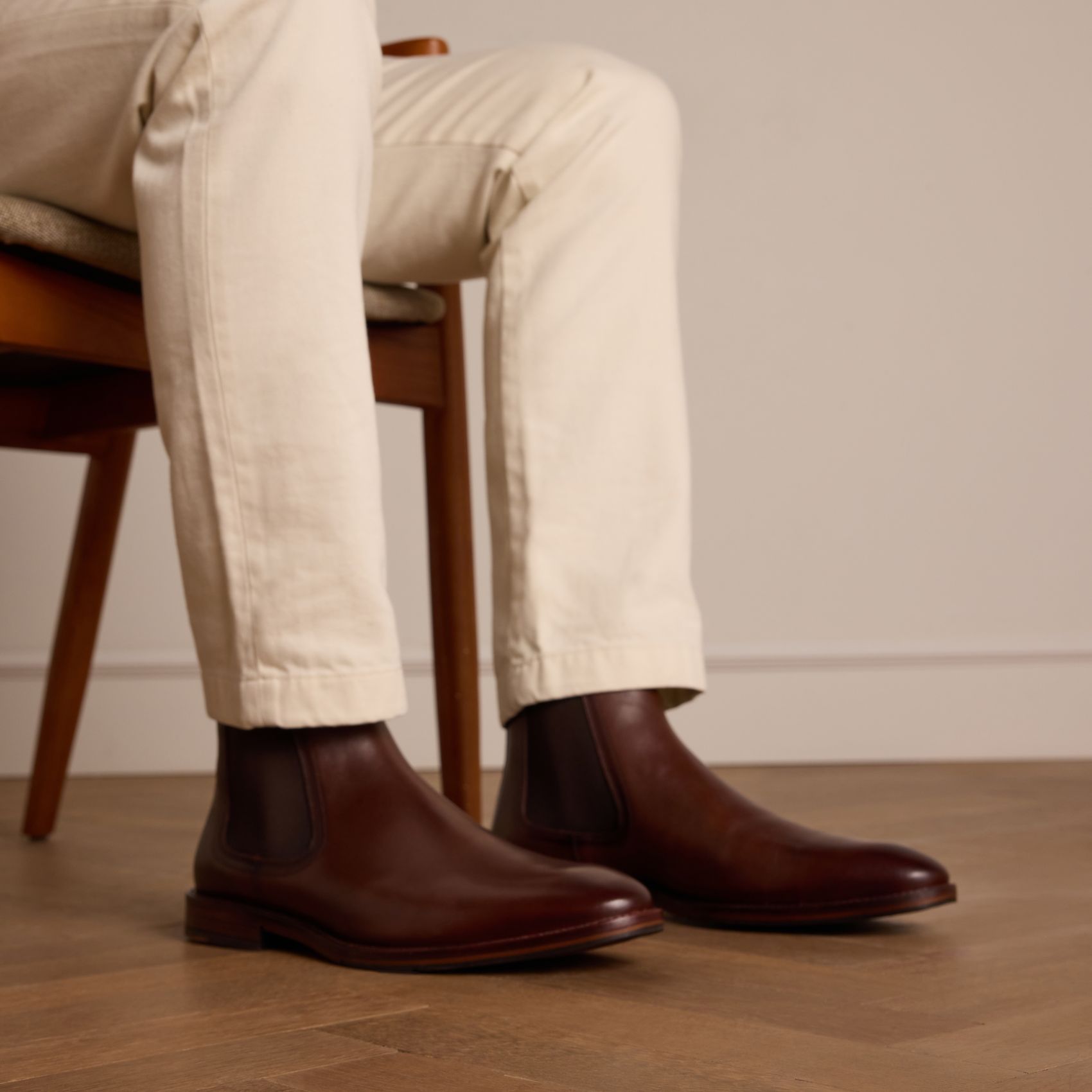 Bruine leren chelsea boots