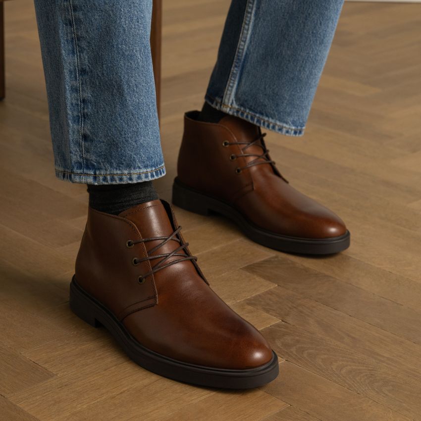 Bruine leren veterboots