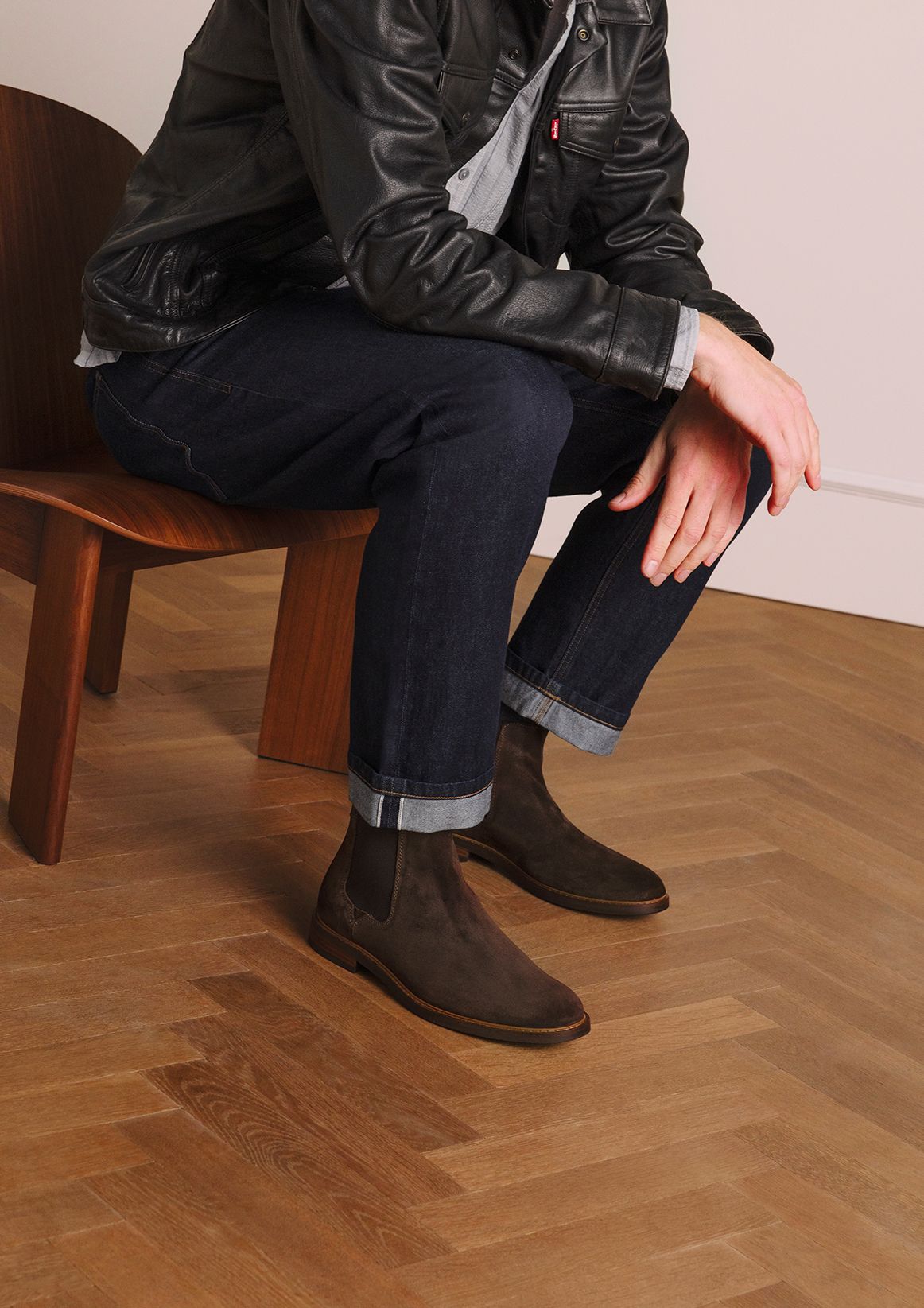 Donkerbruine suède chelsea boots
