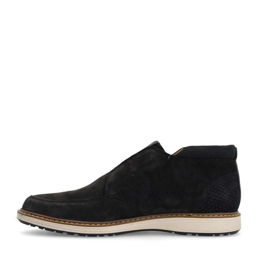 Navy suède chelsea boots