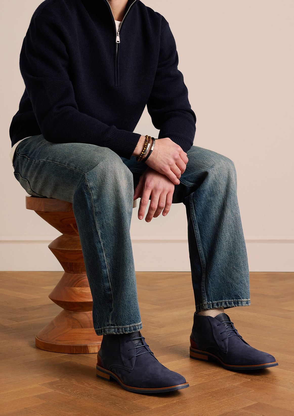 Marineblaue Schnürschuhe aus Nubukleder