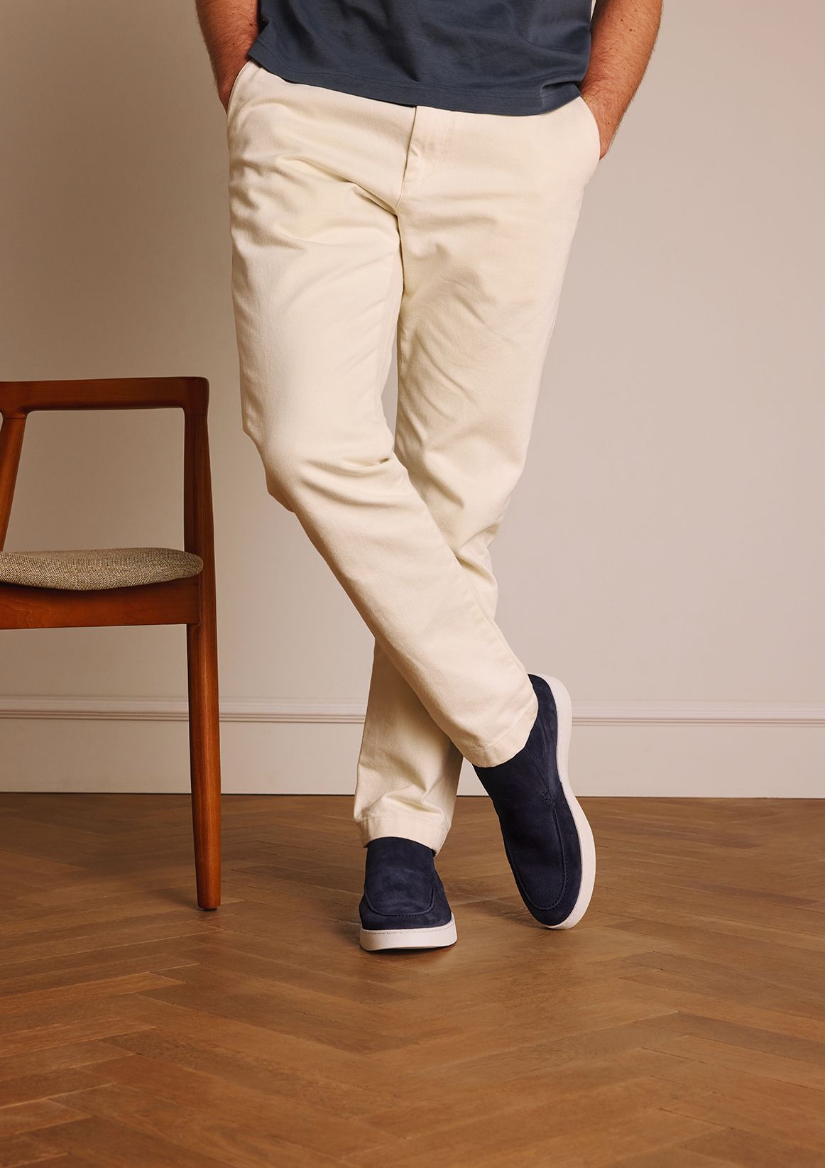 Blaue Veloursleder-Boots