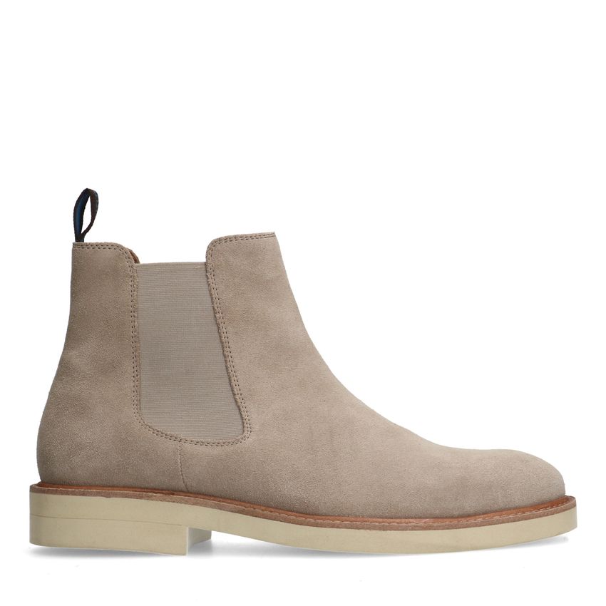 Beige suède chelsea boots