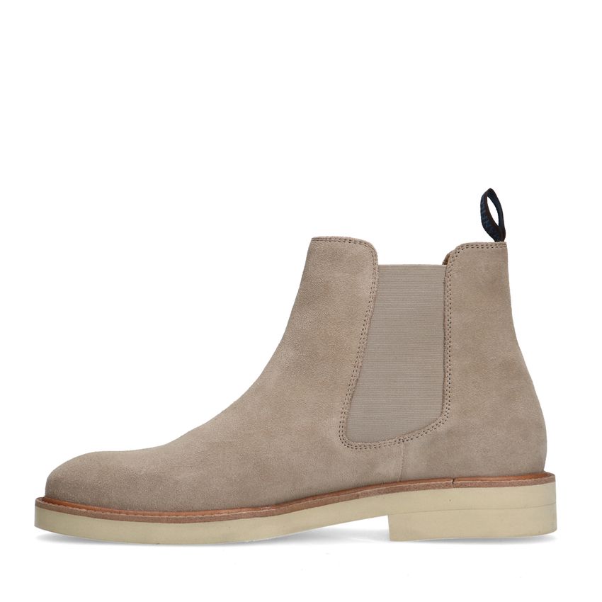 Beige suède chelsea boots