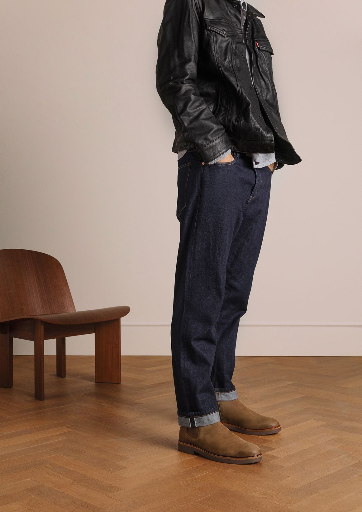 Taupefarbene Chelsea Boots aus Nubukleder