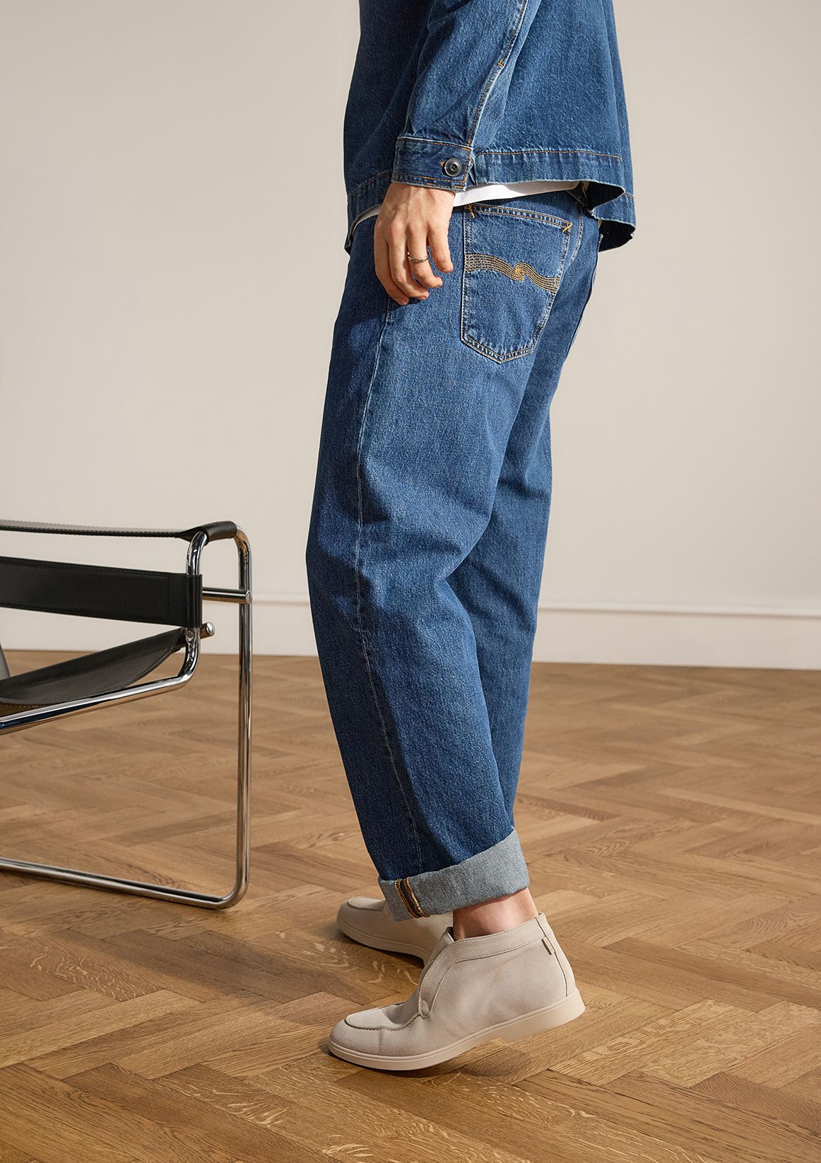 Beigefarbene Veloursleder-Loafer