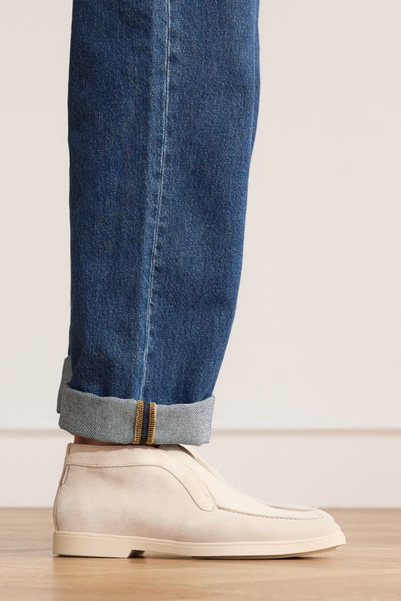 Beige suède loafers