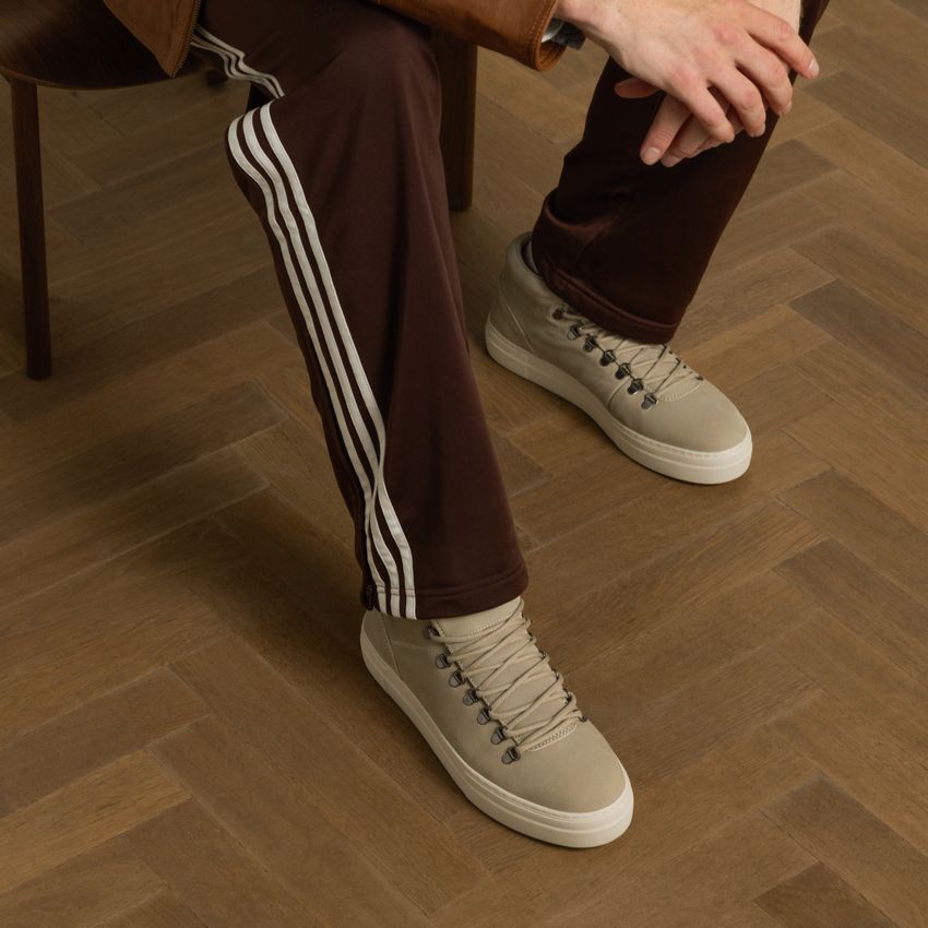 Beige nubuck sneakers