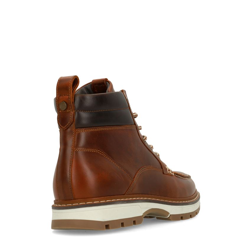 Cognacfarbene Lederschnürboots