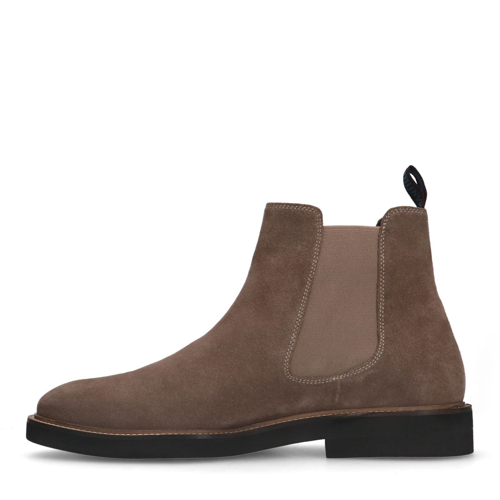 Beige suède chelsea boots