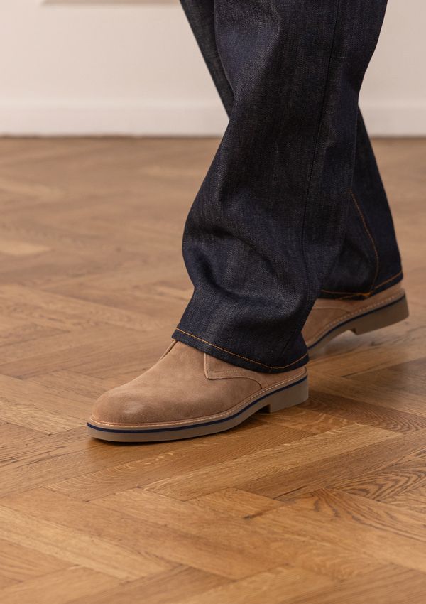 Taupe suède veterschoenen